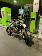 Husqvarna 125cc 2 takt supermoto, Permis Moto A1 minimum, Particulier, 1 cylindre, SuperMoto