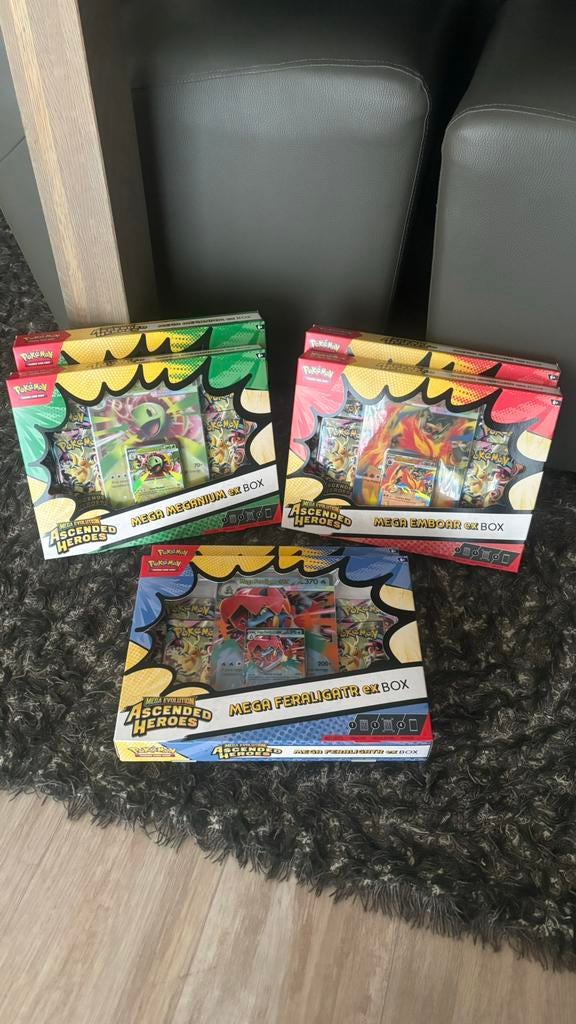 Ascended Heroes Mega EX box, Ophalen of Verzenden, Nieuw, Boosterbox, Foil