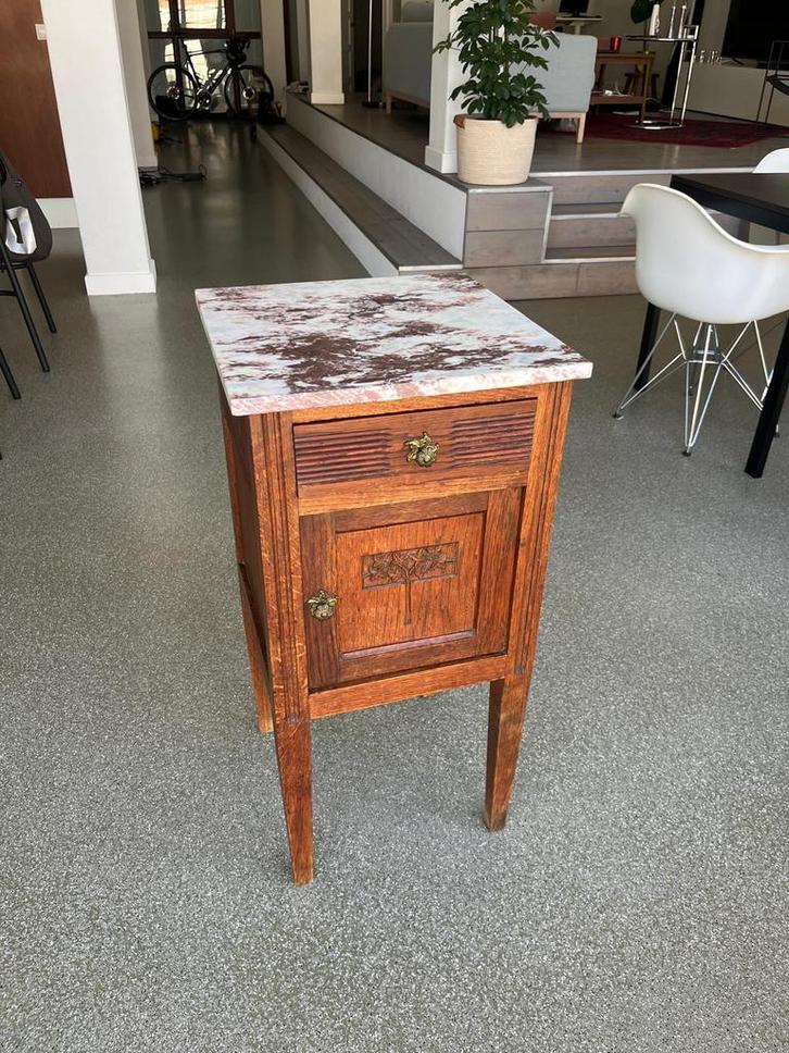 Armoire ancienne en bois avec dessus en marbre, Antiquités & Art, Antiquités | Meubles | Armoires, Enlèvement