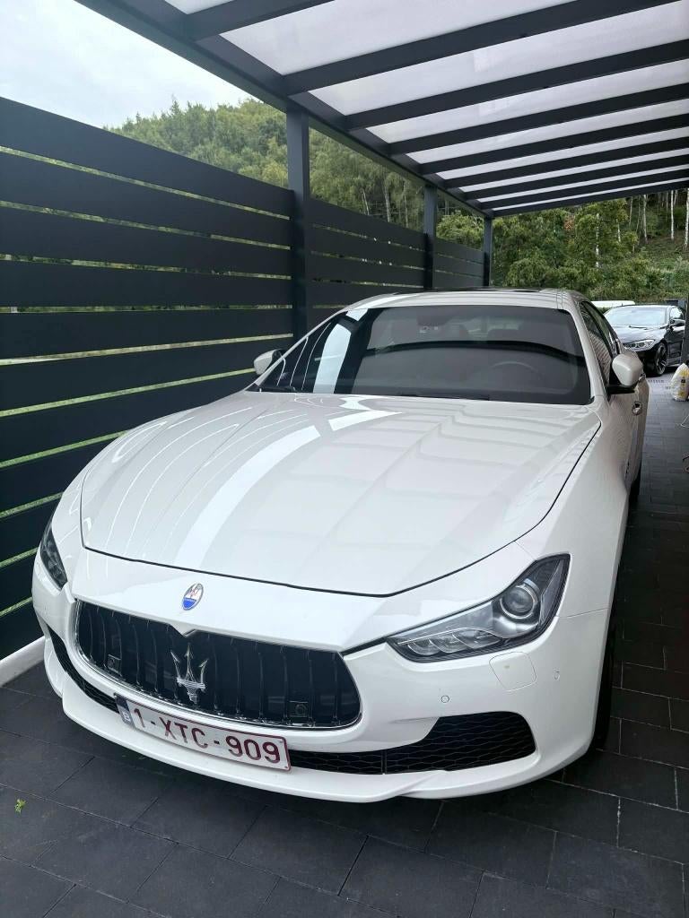 Superbe Maserati Ghiblli 330. chevaux  un état impeccable, Auto's, Automaat, Zwart, Wit, Leder