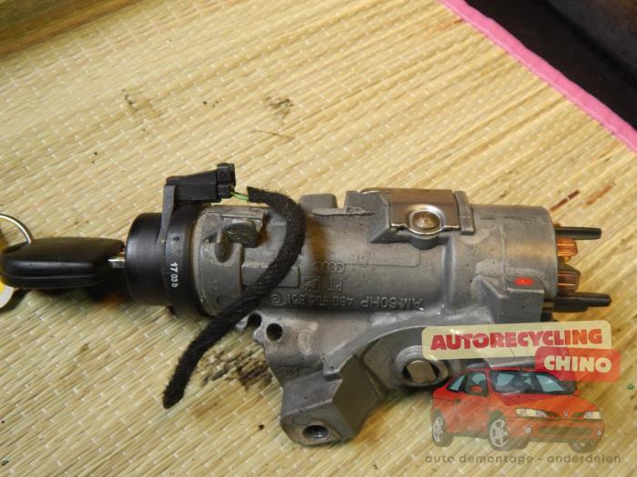 Kontaktslot + Sleutel van een Volkswagen Polo, Gebruikt, -, Volkswagen, -