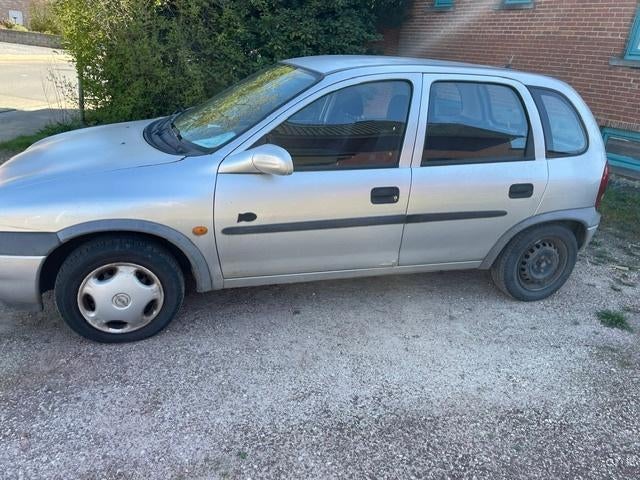 Opel Corsa, Euro 2, Argent ou Gris, 5 portes, Automatique