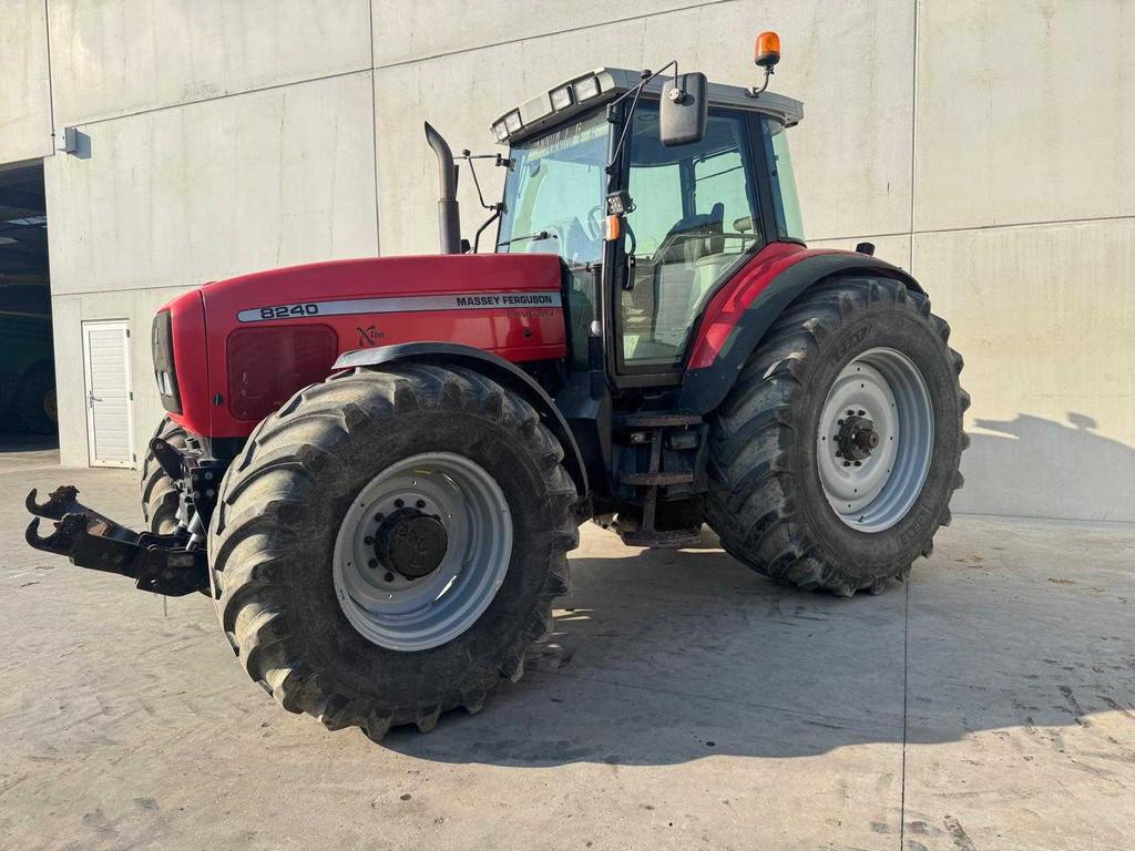 Massey Fergusson - MF8240 - 4-Wheel Drive Tractor - 2002, Zakelijke goederen, Landbouw | Tractoren, Overige merken, Gebruikt