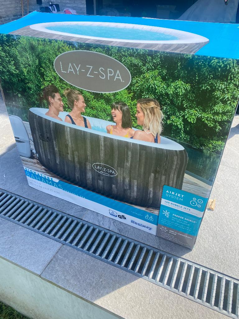 Oplaadbare Spa - lay-z spa Bahama’s, Tuin en Terras, Ophalen, Zo goed als nieuw, Filter, Opblaasbaar