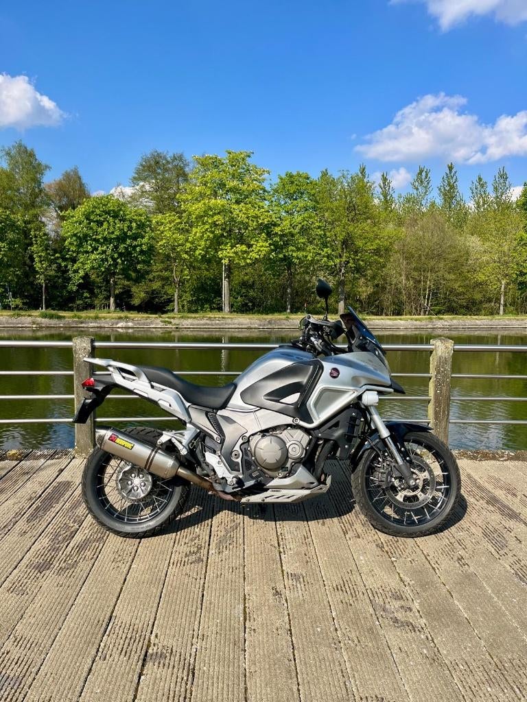 Honda Crosstourer VFR1200X - ABS - Akrapovic!, Motos, Permis Moto A, Tourisme, Occasion, Plus de 35 kW