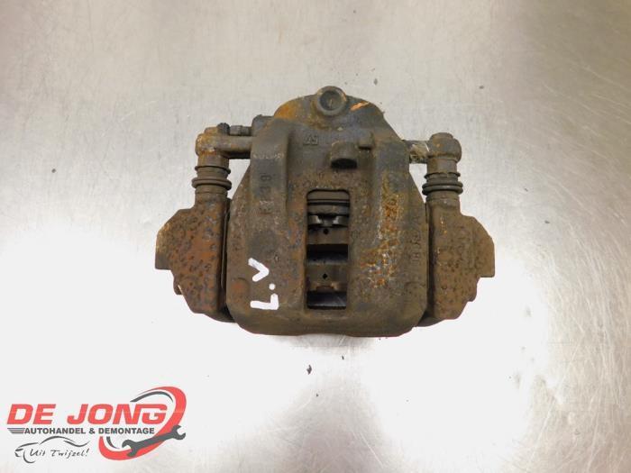 Etrier de frein (pince) avant gauche d'un Mercedes A-Klasse, Autos : Pièces & Accessoires, Freins & Transmission, Mercedes-Benz