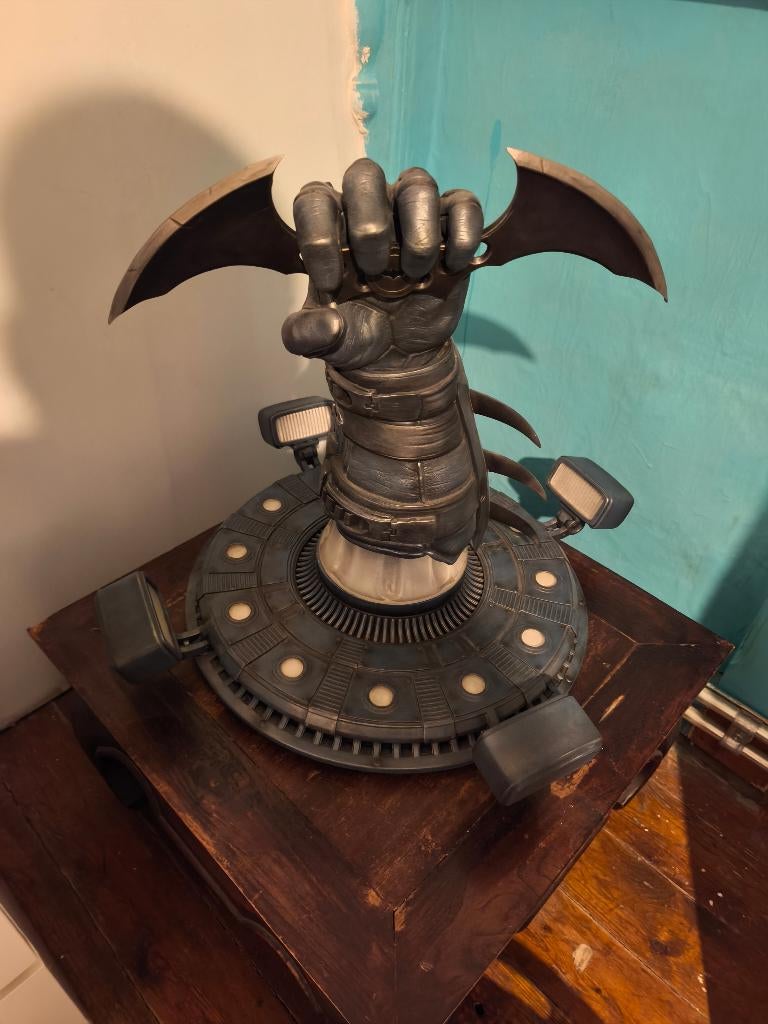 Sideshow batarang by triforce collectibles, Ophalen, Zo goed als nieuw, Film, Beeldje, Replica of Model
