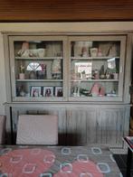 Salle à manger, Enlèvement