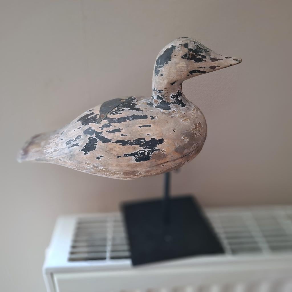 Oude Engelse lokeend op statief, Verzenden