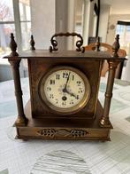 Oude tafel of schouwklok, Ophalen