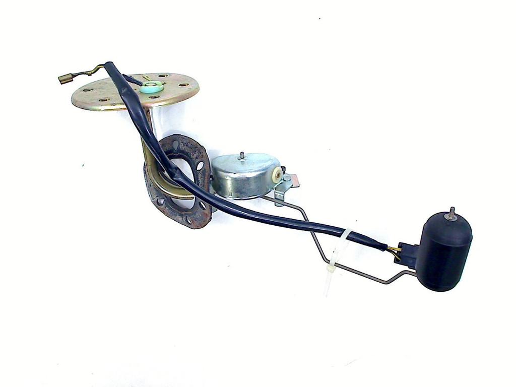 BENZINE METER FZR 400 RR EXUP 1989-1994 (FZR400RR 3TJ), Motoren, Dhr. S. di Majo, Gebruikt, Info@cama-motorparts.nl, P.J. Troelstraweg 8 8
3144 CX  MAASSLUIS, NL