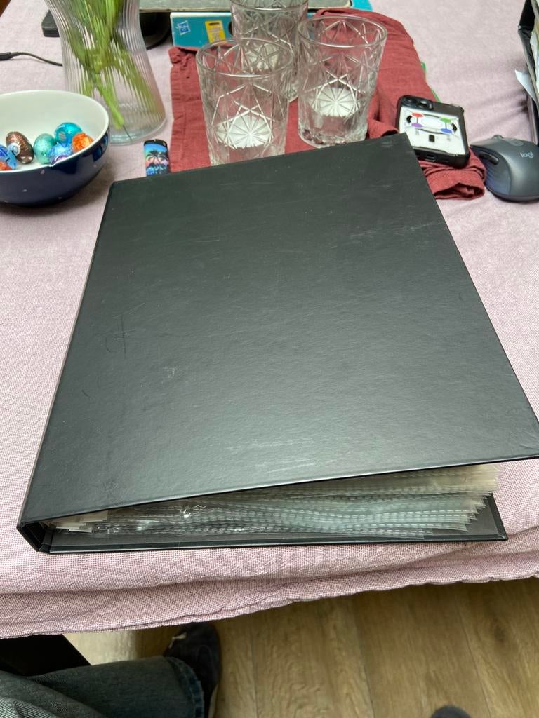 Map met oude munten., Ophalen, Munten