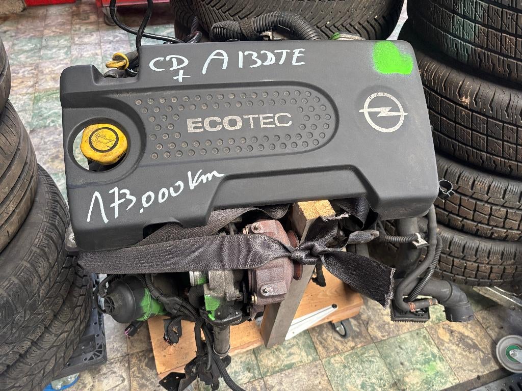 MOTEUR 1300 TURBO DIESEL OPEL CORSA D EURO 5, Autos : Pièces & Accessoires, Moteurs & Accessoires, Opel, Utilisé, Enlèvement