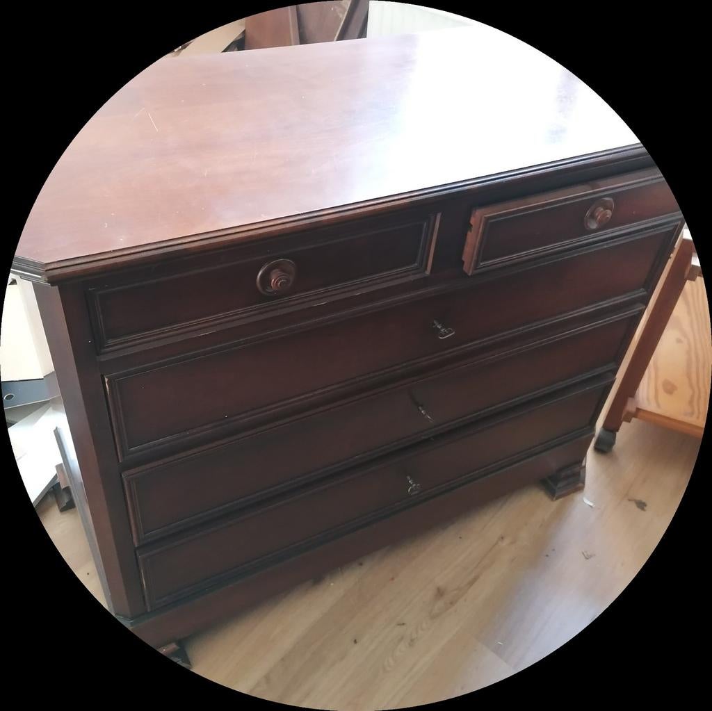 Commode, Enlèvement