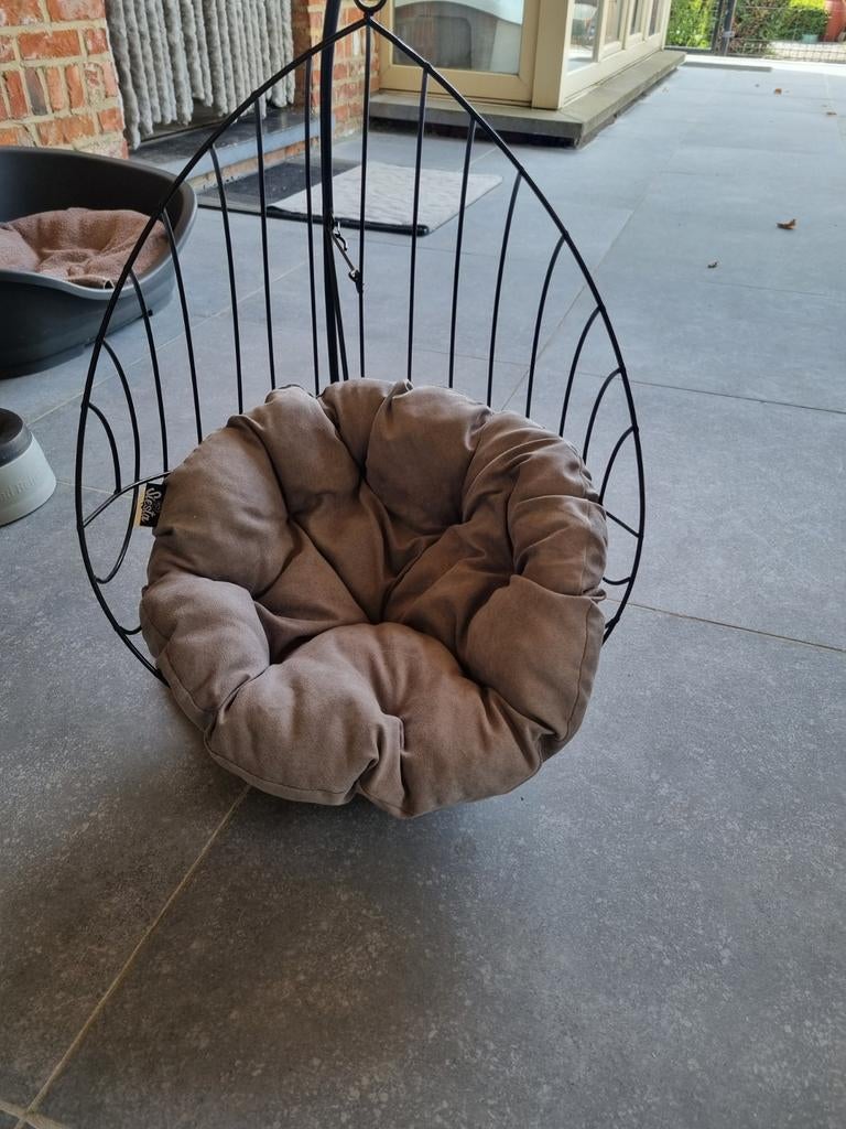 Hangstoel kat caviar duvoplus, Enlèvement