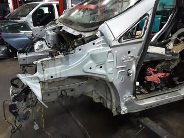 BINNENSPATSCHERM LINKS VOOR Ford EcoSport (JK8) beschikbaar voor biedingen