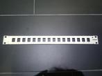 Patch Panel AMP 16x 110 connect modular Shielded 557429-4, Computers en Software, Ophalen, Gebruikt