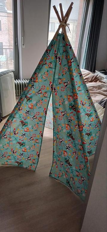 Tipi tent beschikbaar voor biedingen