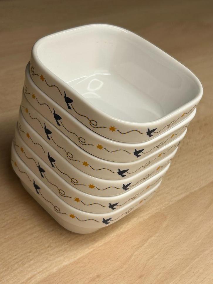 Sabena Porselein 12 Kommetjes René Magritte L'Oiseau de Ciel, Verzamelen, Sabenasouvenirs, Nieuw, Ophalen of Verzenden