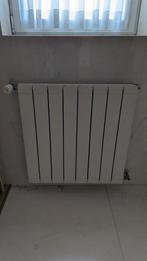Radiator 70(b)x75(h)cm - 2 stuks, Ophalen, Zo goed als nieuw, Radiator