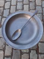 tinnen schotel doormeter 35 cm+lepel lengte 35cm met stempel, Antiek en Kunst, Antiek | Tin, Ophalen