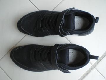 Herensportschoenen maat 46 beschikbaar voor biedingen