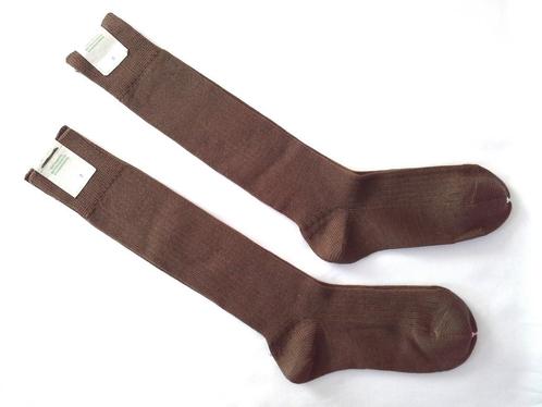 2 paires de chaussettes militaires hautes brun kaki neuves, Collections, Objets militaires | Général, Enlèvement ou Envoi