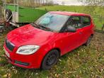 Skoda fabia essence EURO5 2012, Autos, Rouge, Euro 5, Achat, Boîte manuelle