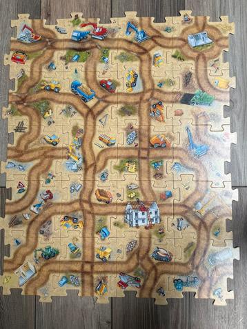 20 grote puzzelstukken om zelf een auto-parcours te maken beschikbaar voor biedingen