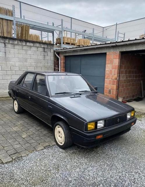 Renault 9 oldtimer 58000 km car-pass ️, Auto's, Oldtimers, Particulier, Renault, Benzine, Ophalen
