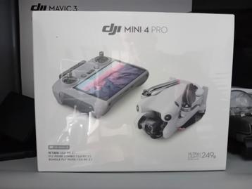 DJI MINI 4 pro/ Combo Fly More, contrôleur intelligent neuf