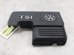 CACHE SOUS MOTEUR Golf VII (AUA) (|04E103925F|04E103925|), Utilisé, Volkswagen