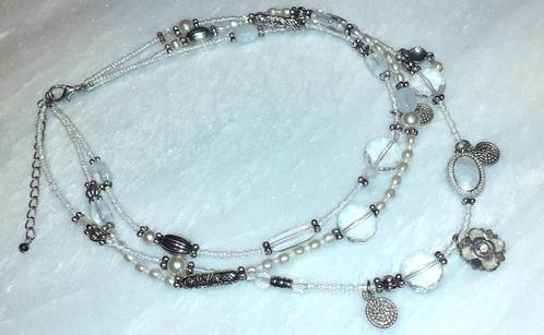 Halsketting witte bedels Behave, Handtassen en Accessoires, Kettingen, Kunststof, Verstelbaar, Verzenden