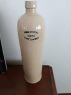 heel Oude jenever fles t wit stoopke vieux systeme, Ophalen of Verzenden, Gebruikt