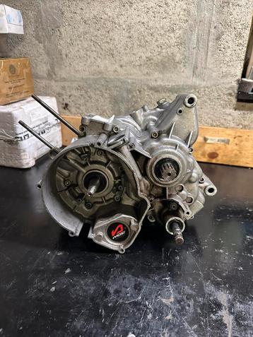 Bas moteur am6 ( boîte de vitesse complète ) dt, beta tzr 50 disponible aux enchères