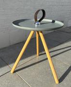 Rolf Benz 973 bijzettafeltje (grijs/licht-eiken), Huis en Inrichting, Ophalen, Minder dan 45 cm, Minder dan 55 cm, Metaal of Aluminium
