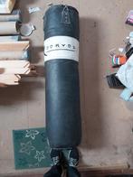 Sac de frappe lourd Domyos avec attaches pour suspension, Sport en Fitness, Vechtsporten en Zelfverdediging, Ophalen, Zo goed als nieuw