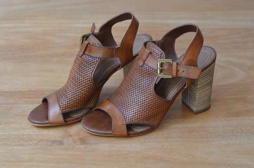 BRUINE DAMESSANDALEN MET HOGE BLOKHAK/M 38/HAMPTON BAYS, Kleding | Dames, Schoenen, Zo goed als nieuw, Sandalen of Muiltjes, Bruin