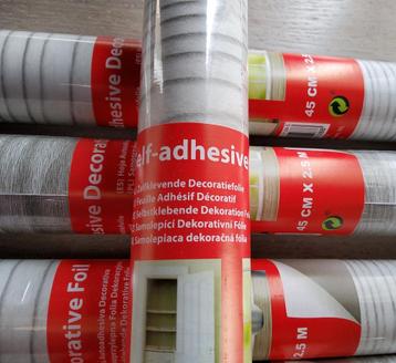 Zelfklevende decoratie folie 6 rollen 45 cm x 2,50 meter beschikbaar voor biedingen