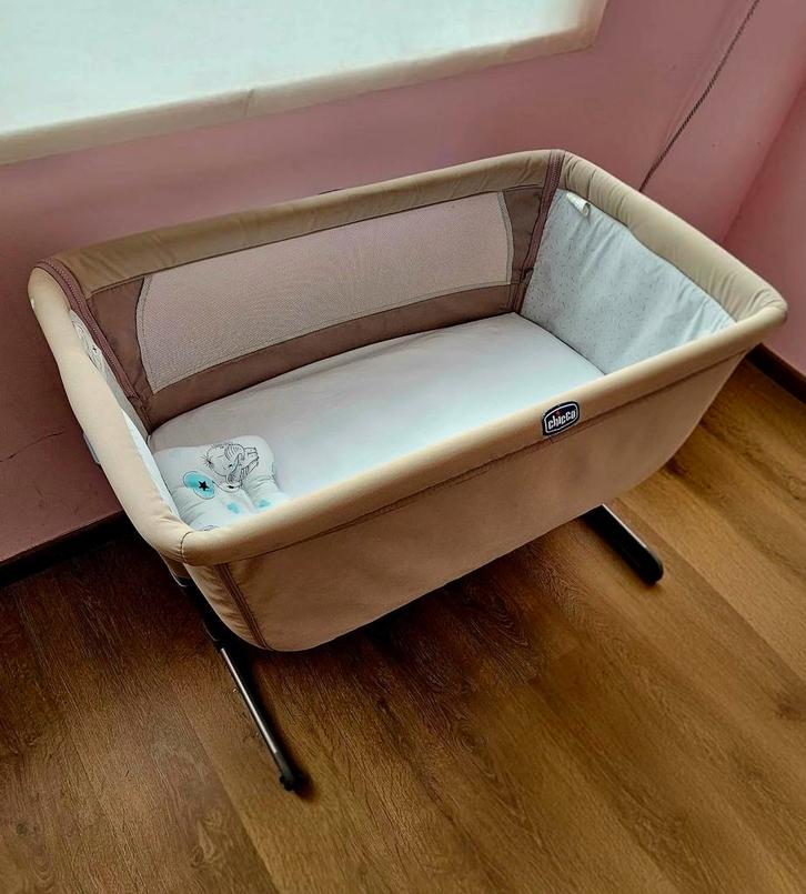 Chicco Next2Me Essential Cododo Dune Babybed met matras, Kinderen en Baby's, Babywiegjes en Ledikanten, Zo goed als nieuw, Ophalen