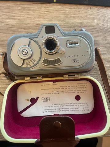 VINTAGE 1950S ZEISS MOVINETTE 8MM CAMERA IN LEATHER CASE