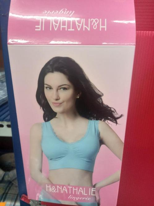 lot sport BH   BIJNA WEG GEEFPRIJS VOOR MARKTEN 0.85 cent, Kleding | Dames, Ondergoed en Lingerie, BH, Ophalen of Verzenden