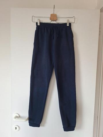 Donkerblauwe joggingbroek Zeeman (158/164) beschikbaar voor biedingen