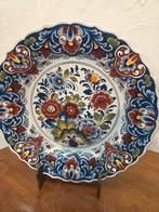 mooi delfts bord van oud delft Nijmegen in polychroom, Antiek en Kunst, Ophalen of Verzenden