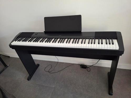 Digitale piano casio cdp120, Muziek en Instrumenten, Piano's, Zo goed als nieuw, Piano, Ophalen