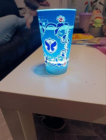 Gobelet lumineux Tomorrowland 2025, Enlèvement