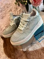 Chaussures tres bon état, Enlèvement ou Envoi, Comme neuf