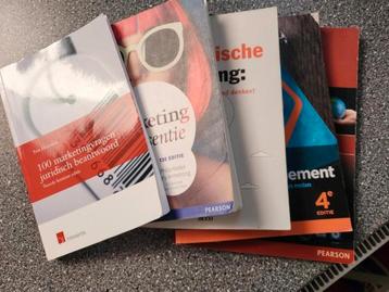 lot de 5 livres sur la gestion du marketing