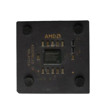 Family AMD Duron CPU part number D700AUT1B / D700AST1B are O, Informatique & Logiciels, Processeurs, AKCA 0104RPAW, Enlèvement ou Envoi