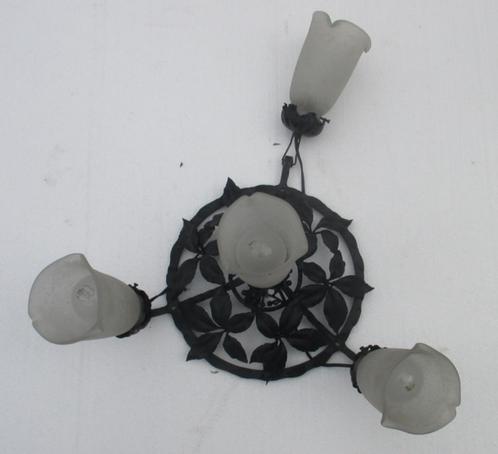 originele art deco smeedijzeren plafonnier 4 Muller kappen, Antiek en Kunst, Antiek | Verlichting, Ophalen